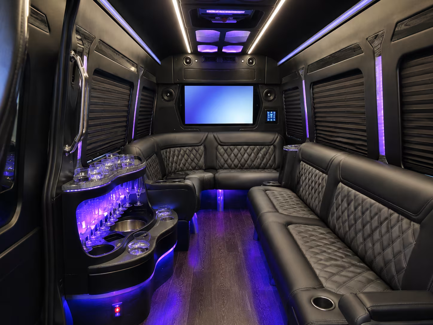 employee commuter shuttles along the i 75 and lakewood ranch corridor