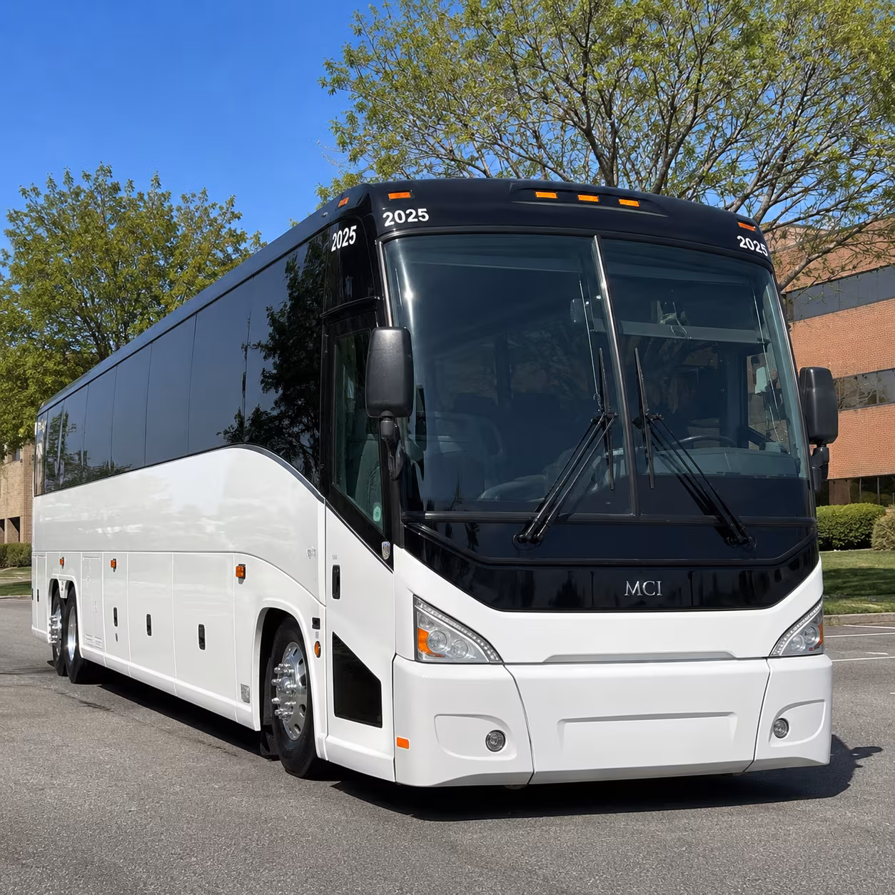 get a charter bus to mote marine laboratory aquarium for your stem field trip