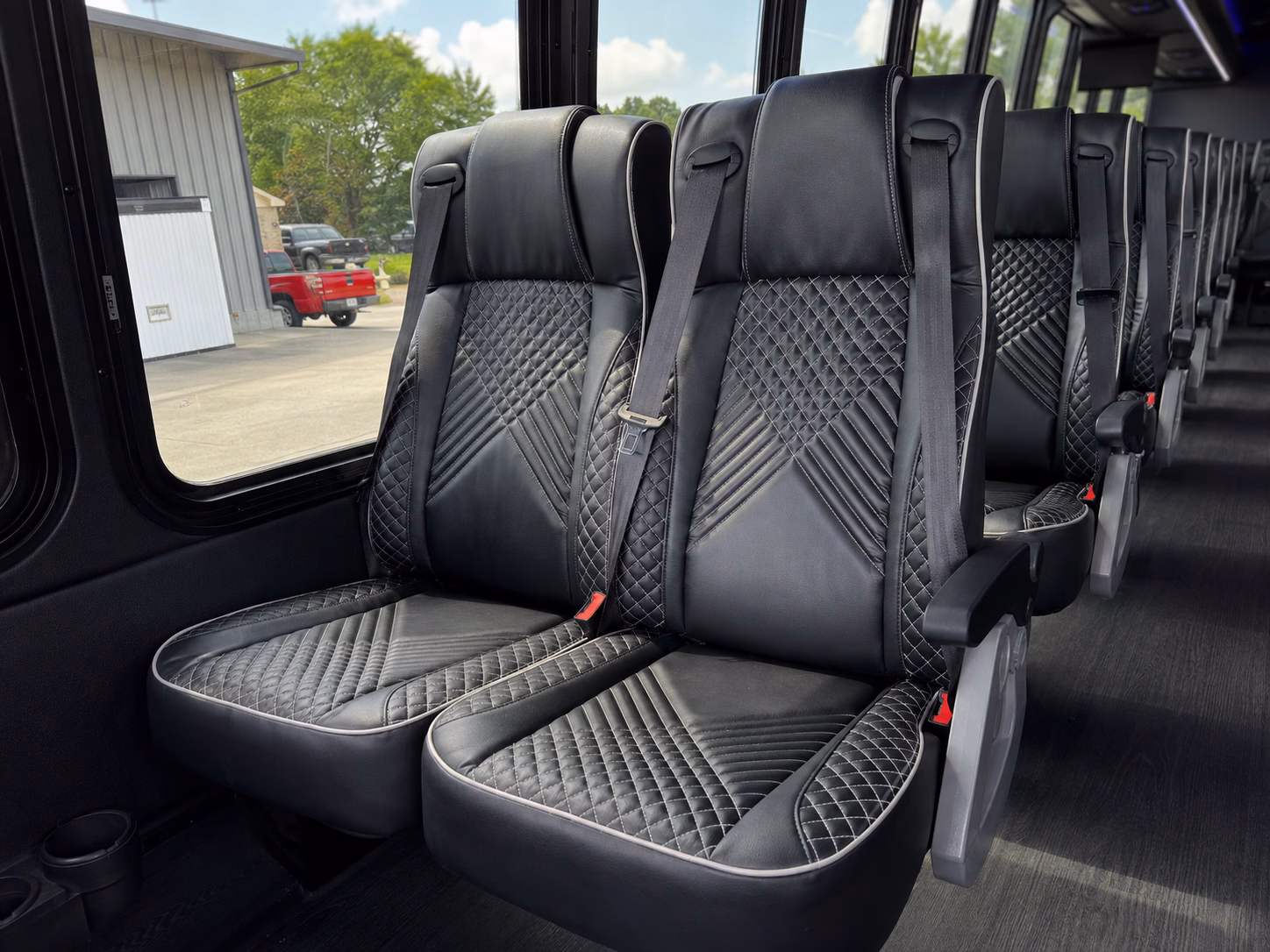 how the distance and duration of your trip affect bus rental rates in bradenton
