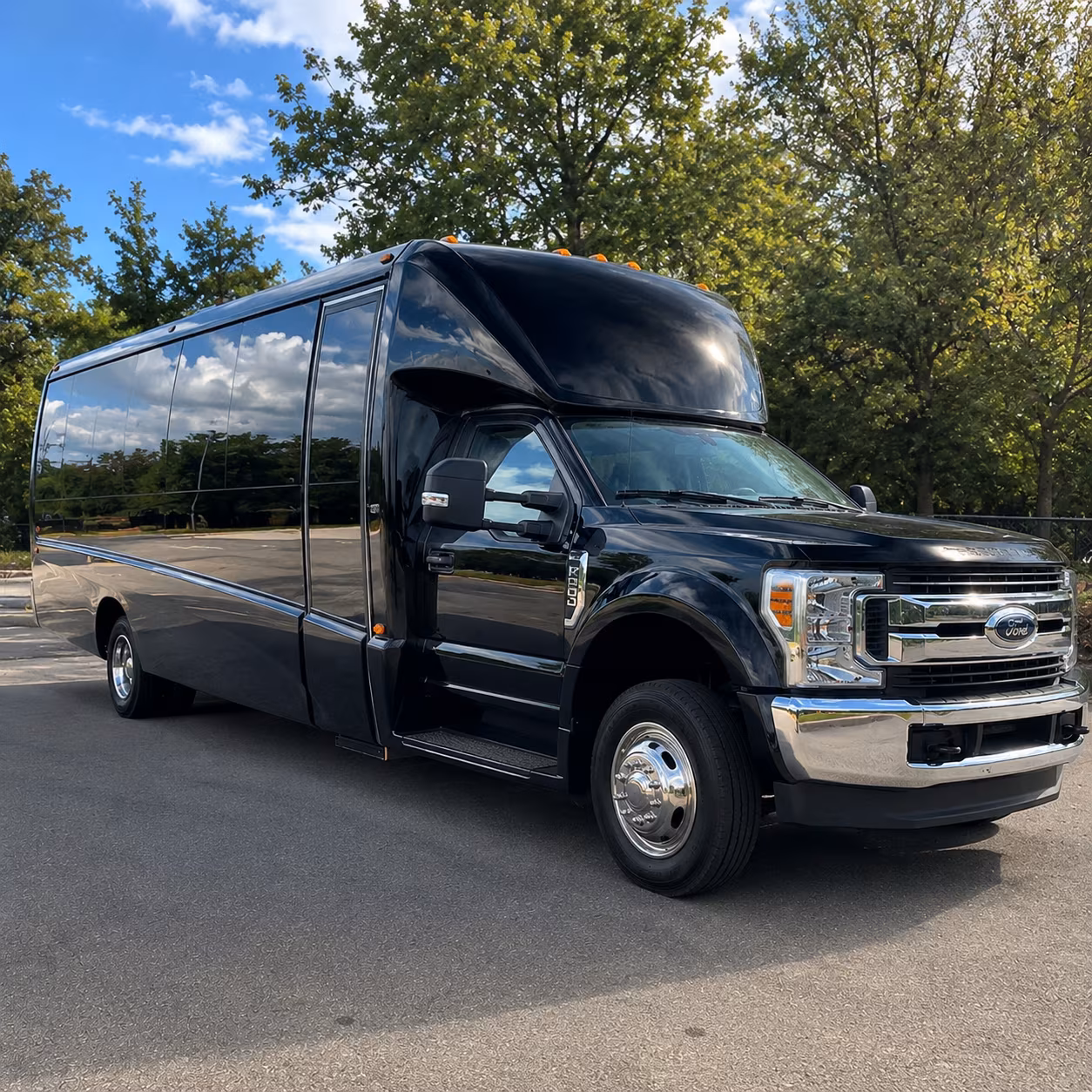 minibuses that keep smaller bradenton prom groups together without the oversized price tag