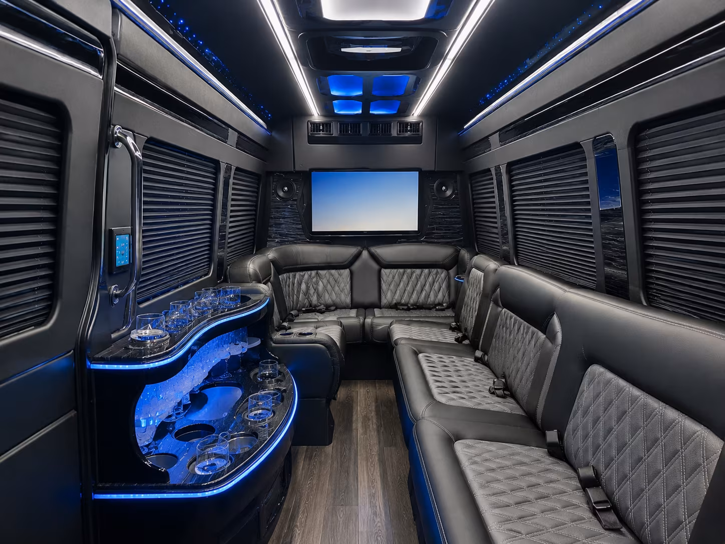 tampa bay buccaneers lightning rays game day bus rentals from bradenton