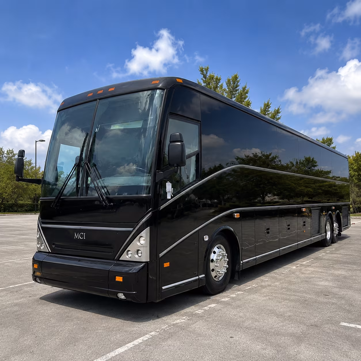 use a charter bus to get your group to amalie arena in tampa